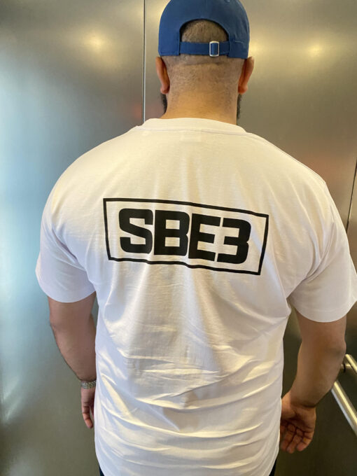 SBE3 white t-shirt backside elevator sbe3.nl